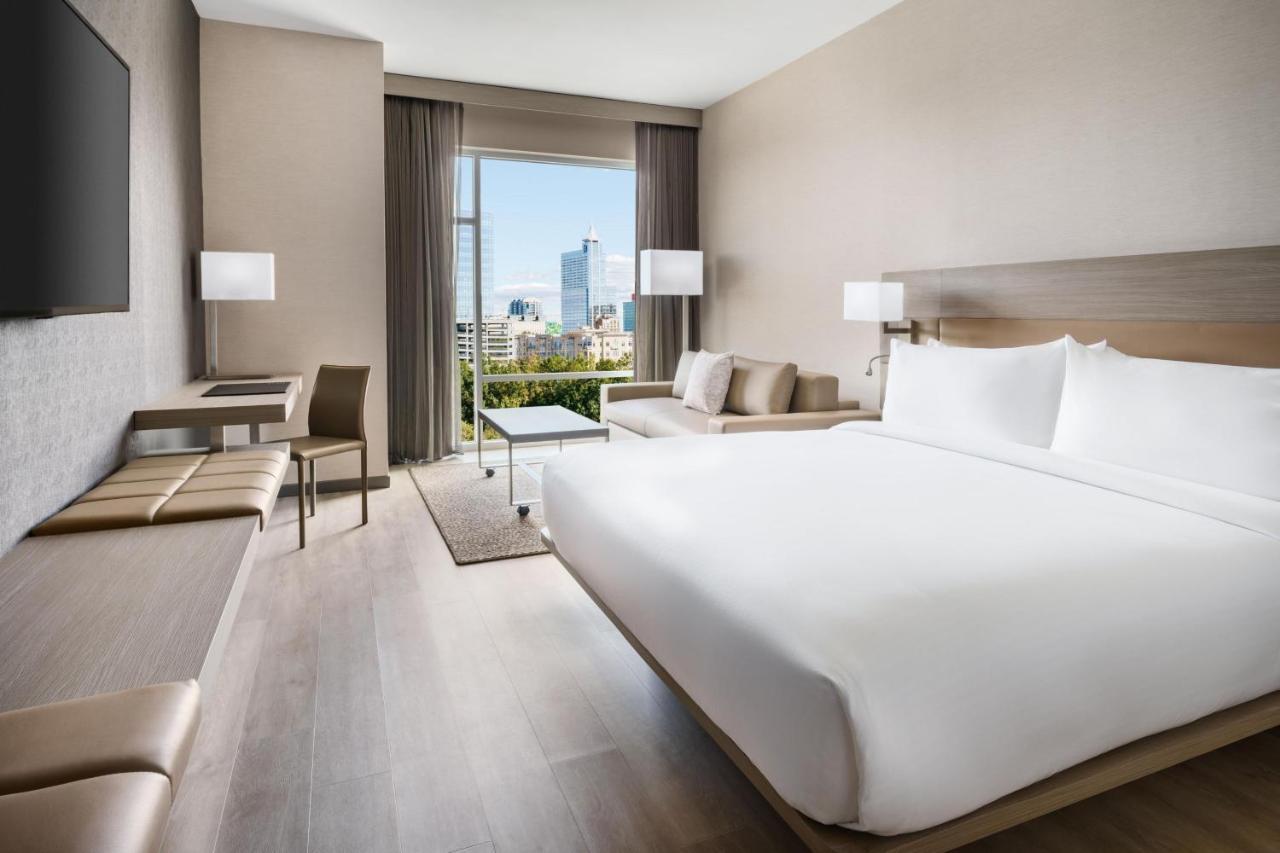 Ac Hotel By Marriott Raleigh Downtown Exterior photo